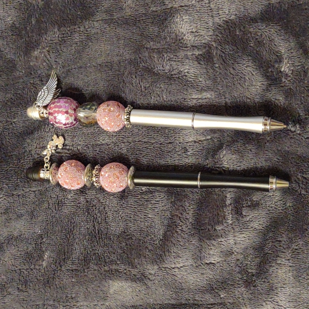 2 Bubble gum pens
